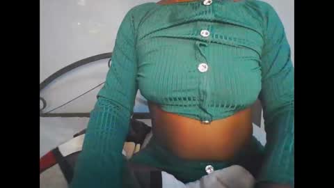 naughty_nilla online show from 25, 9, 2025