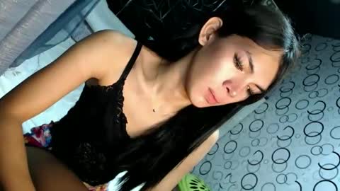 Snapshot of naughty_princess24 chatting on 15, 10, 2025 Ariela online show from 15, 10, 2025