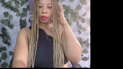 Snapshot of naughty_xxbunny chatting on 1, 2, 2025 beauty online show from 1, 2, 2025