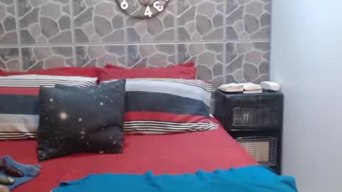 Snapshot of naughtyanal19 chatting on 9, 7, 2026 zandy online show from 9, 7, 2026