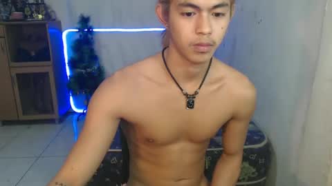 Snapshot of naughtyboylouie chatting on 30, 1, 2025 Loue online show from 30, 1, 2025