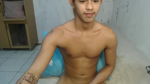 Snapshot of naughtyboylouie chatting on 11, 2, 2025 Loue online show from 11, 2, 2025