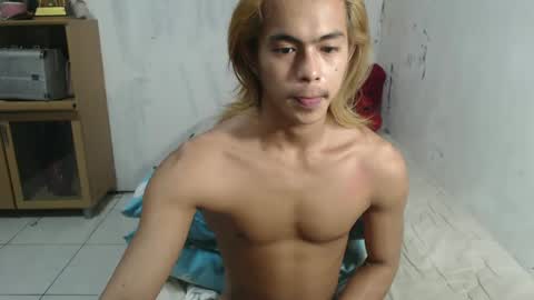 Snapshot of naughtyboylouie chatting on 12, 2, 2025 Loue online show from 12, 2, 2025