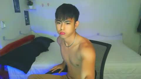 Snapshot of naughtyboylouie chatting on 11, 9, 2025 Loue online show from 11, 9, 2025