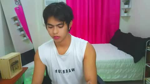 Snapshot of naughtyboylouie chatting on 13, 11, 2025 Loue online show from 13, 11, 2025