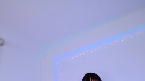      online show from 8, 4, 2026