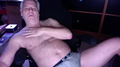 naughtydaddyla online show from 12, 1, 2025