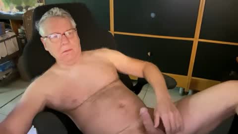 naughtydaddyla online show from 23, 7, 2026