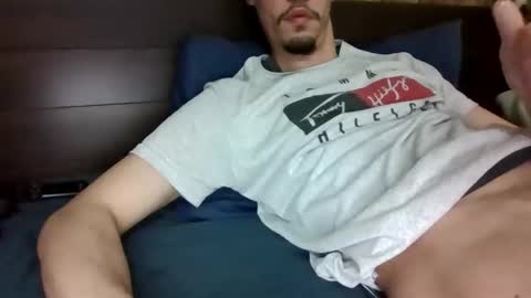 naughtyguy556677 online show from 22, 4, 2026