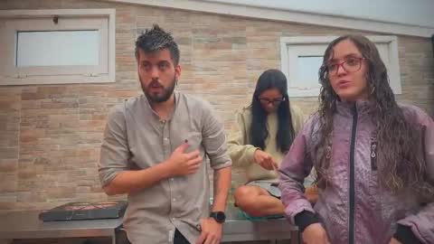 ANDREA STEPH  MIKE online show from 30, 9, 2025