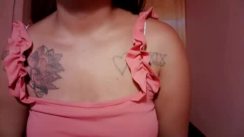 naughtymom_33 online show from 18, 11, 2025