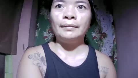 naughtymom_33 online show from 22, 5, 2026