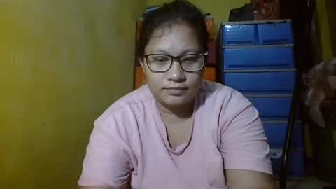 Snapshot of naughtypinay08 chatting on 14, 10, 2025 juls online show from 14, 10, 2025