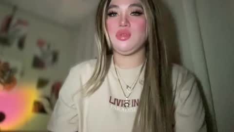 Rose Wilson online show from 22, 2, 2025