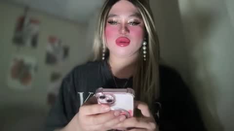 Rose Wilson online show from 9, 3, 2025