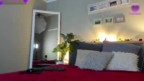 NaughtyTyra online show from 18, 6, 2026