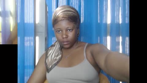 Snapshot of naughtyxpussyx chatting on 2, 10, 2025 naughtyxpussyx online show from 2, 10, 2025