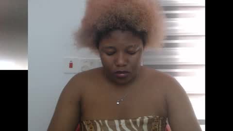 Snapshot of naughtyxpussyx chatting on 4, 10, 2025 naughtyxpussyx online show from 4, 10, 2025