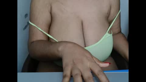 Snapshot of naughtyxpussyx chatting on 26, 11, 2025 naughtyxpussyx online show from 26, 11, 2025