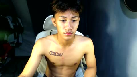 Snapshot of naugthyboyloy chatting on 3, 5, 2026 Loy online show from 3, 5, 2026