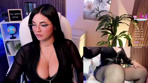 Snapshot of naugthyelli chatting on 10, 3, 2025 online show from 10, 3, 2025