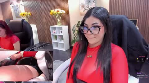 Snapshot of naugthyelli chatting on 10, 10, 2025 online show from 10, 10, 2025