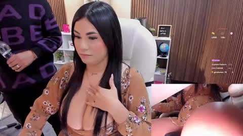 Snapshot of naugthyelli chatting on 17, 11, 2025 online show from 17, 11, 2025