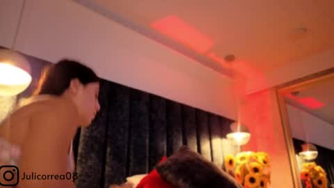 Snapshot of naylapot_ chatting on 27, 4, 2026 Juli online show from 27, 4, 2026