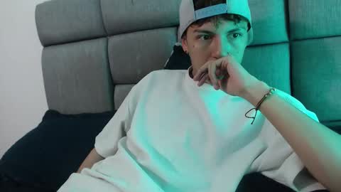 Im Nayton online show from 23, 2, 2026