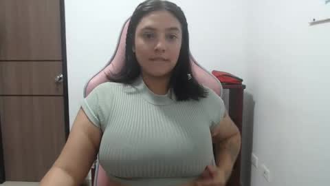 Snapshot of nebyula_star chatting on 23, 11, 2025 Nebyula online show from 23, 11, 2025