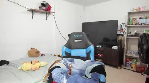 Geek Nicole    im Neeko UwU online show from 12, 1, 2026