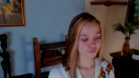 Lana online show from 17, 2, 2025