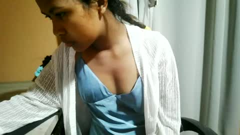 nelia_84 online show from 2, 7, 2026