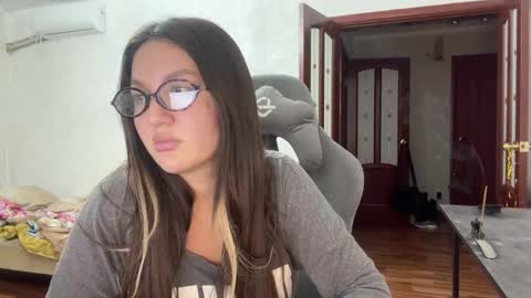 Snapshot of nellyfischer chatting on 21, 2, 2025 Nelly online show from 21, 2, 2025