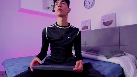  NeoRaptis  jhonatan  online show from 20, 12, 2024