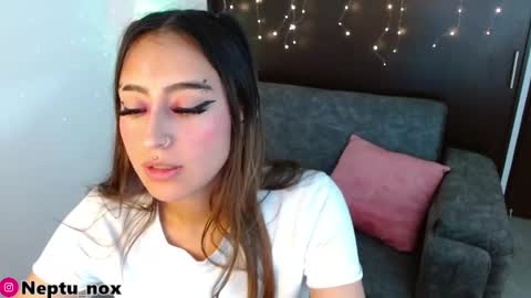 Neptu noxx online show from 4, 12, 2024