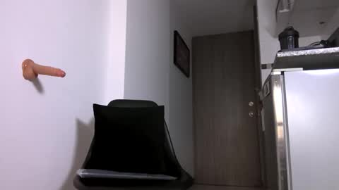 Snapshot of neron_xxl chatting on 6, 11, 2025 neron XXL online show from 6, 11, 2025