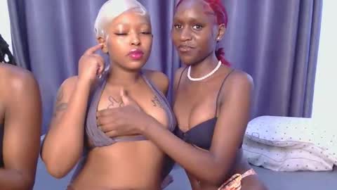 Snapshot of nessie30 chatting on 16, 2, 2026 nessie online show from 16, 2, 2026