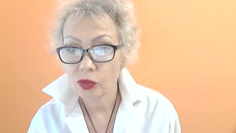 NessyJenixs online show from 17, 10, 2025