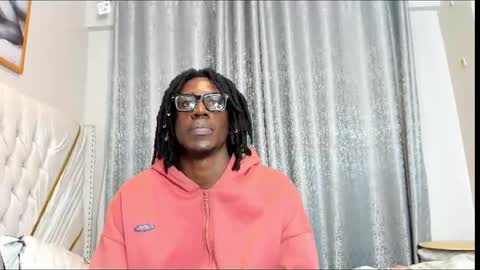 Snapshot of netfux_and_chill chatting on 7, 7, 2026 netfux_and_chill online show from 7, 7, 2026