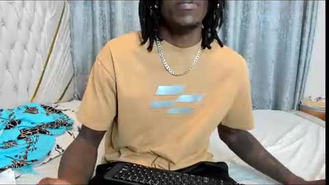 Snapshot of netfux_and_chill chatting on 15, 7, 2026 netfux_and_chill online show from 15, 7, 2026