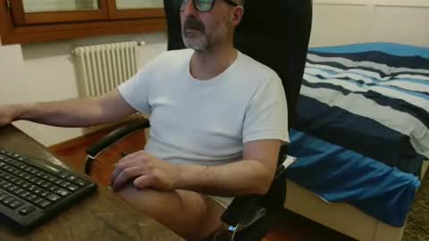 simi online show from 10, 4, 2026