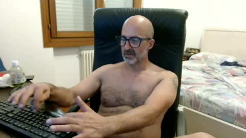 Snapshot of new_simi_74 chatting on 23, 6, 2026 simi online show from 23, 6, 2026