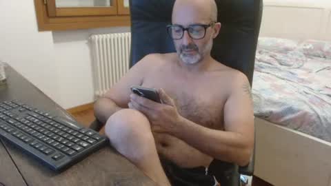 Snapshot of new_simi_74 chatting on 28, 7, 2026 simi online show from 28, 7, 2026