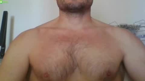 Snapshot of newtyguy90 chatting on 23, 2, 2026 newtyguy90 online show from 23, 2, 2026