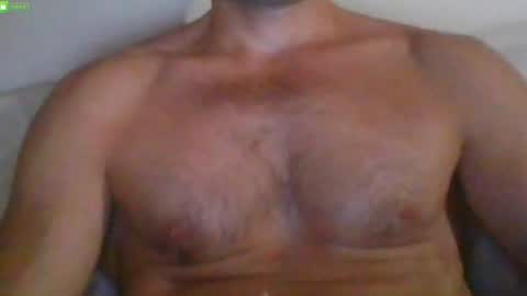 Snapshot of newtyguy90 chatting on 21, 6, 2026 newtyguy90 online show from 21, 6, 2026
