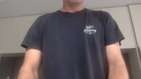 Snapshot of newysub75 chatting on 8, 1, 2025 newysub75 online show from 8, 1, 2025