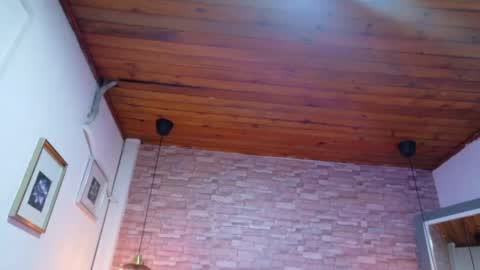 nextdoor_fantasy online show from 21, 4, 2026