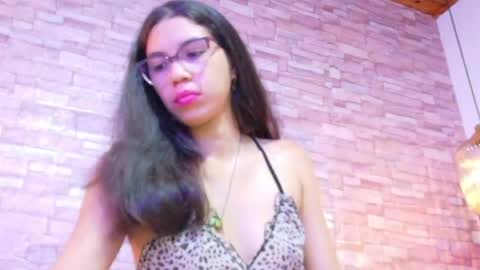 nextdoor_fantasy online show from 27, 5, 2026