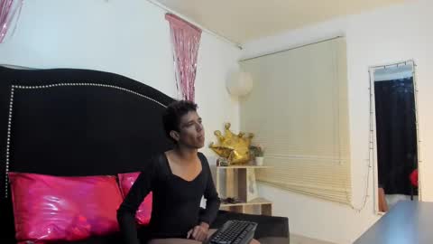 Snapshot of nezuco_tanyiro chatting on 17, 10, 2025 nezuco_tanyiro online show from 17, 10, 2025